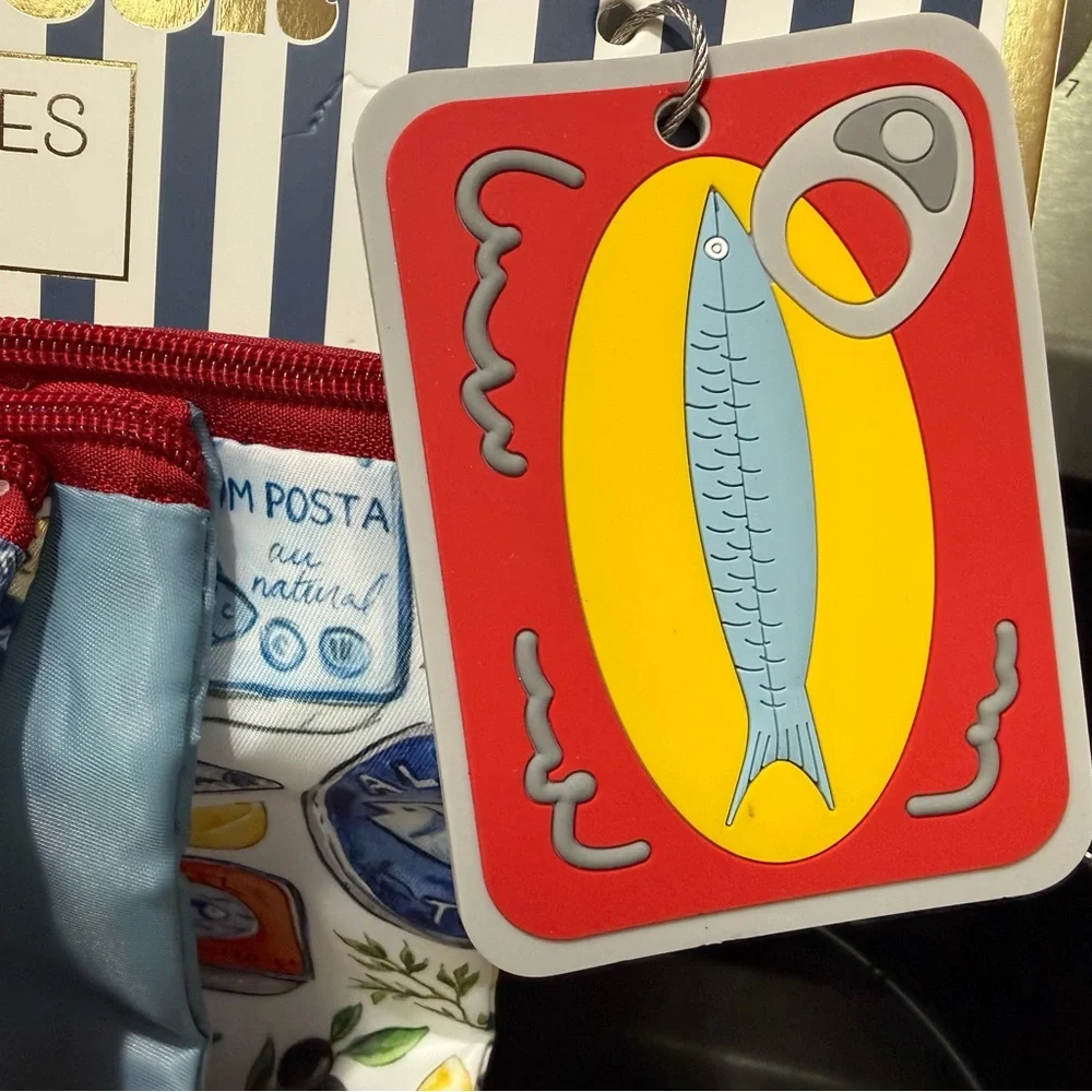 Wandering Moon 3 Pc Sardine Printed Travel Pouch Set & Umbrella & Luggage Tag